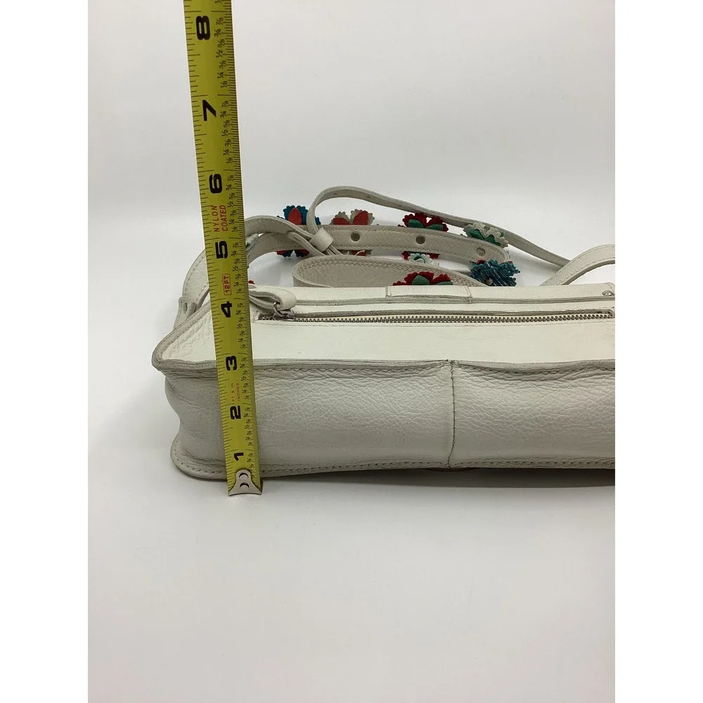 SAS Portrait Collection‎ White Leather Floral Applique Shoulder Bag Made in USA